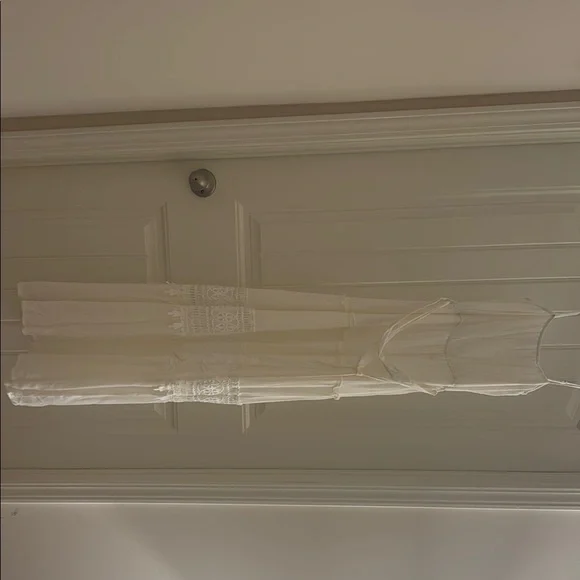 Elegant Cream Maxi Dress - Picture 1 of 2